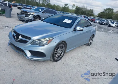 2014 Mercedes-Benz E 550 z USA, uszkodzony, nr VIN WDDKJ7DB9EF251121